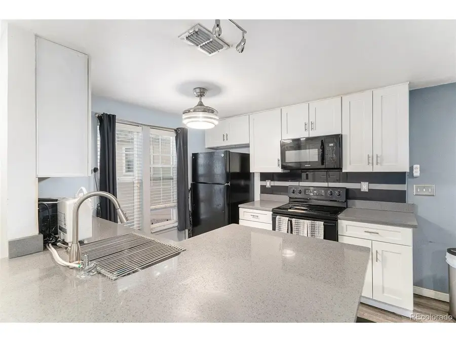 1525 S Ouray Cir #D, Aurora, CO 80017 - Image #3