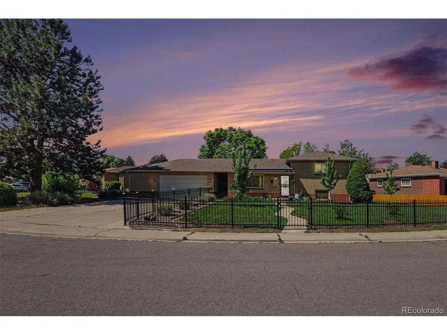 2567 S Uno Way, Denver, CO 80219 - #2