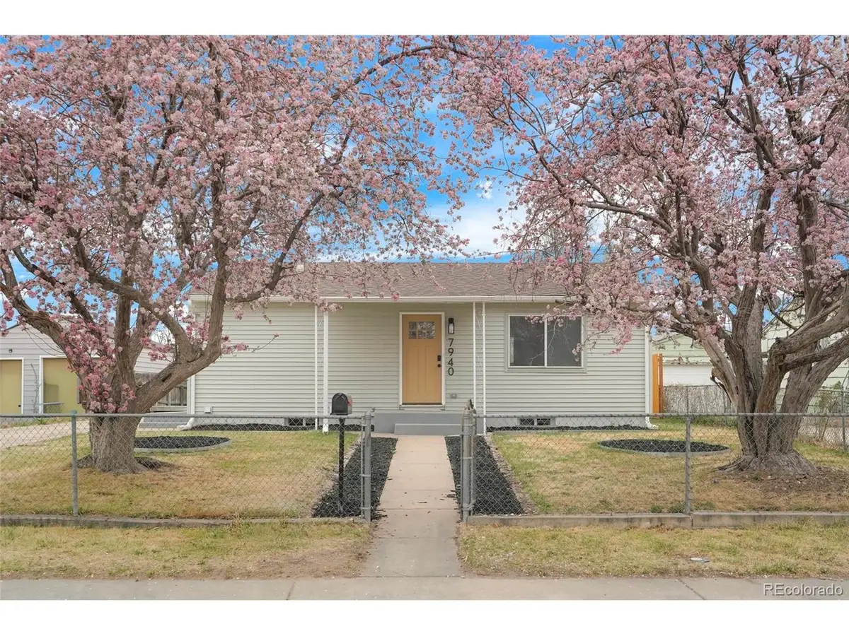 7940 Hollywood St, Commerce City, CO 80022 - #1