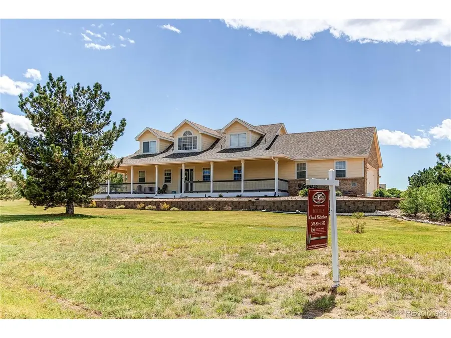 895 Antelope W Dr, Bennett, CO 80102 - #2