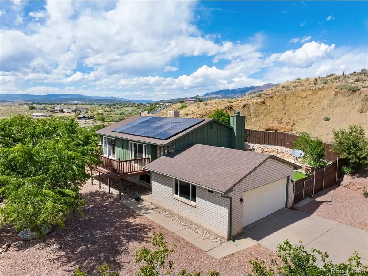 750 Dozier Ave, Canon City, CO 81212 - #1