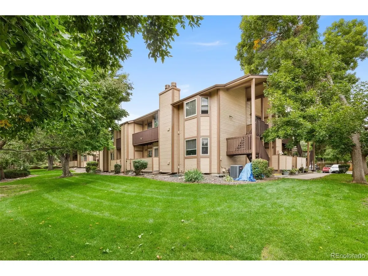 1075 S Garrison St #203, Lakewood, CO 80226 - #1