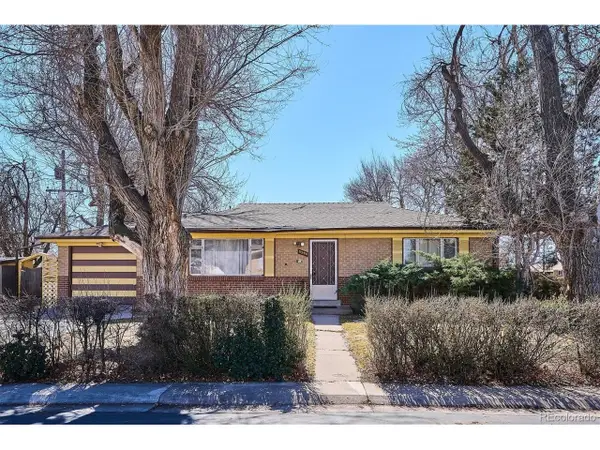 5594 W Iowa Ave, Lakewood, CO 80232