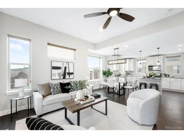 10043 Town Ridge Ln, Lone Tree, CO 80124