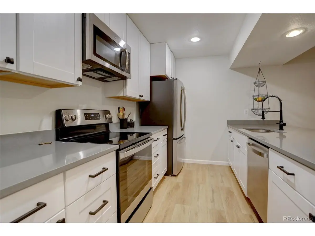 23518 Pondview Pl, Golden, CO 80401 - Image #1