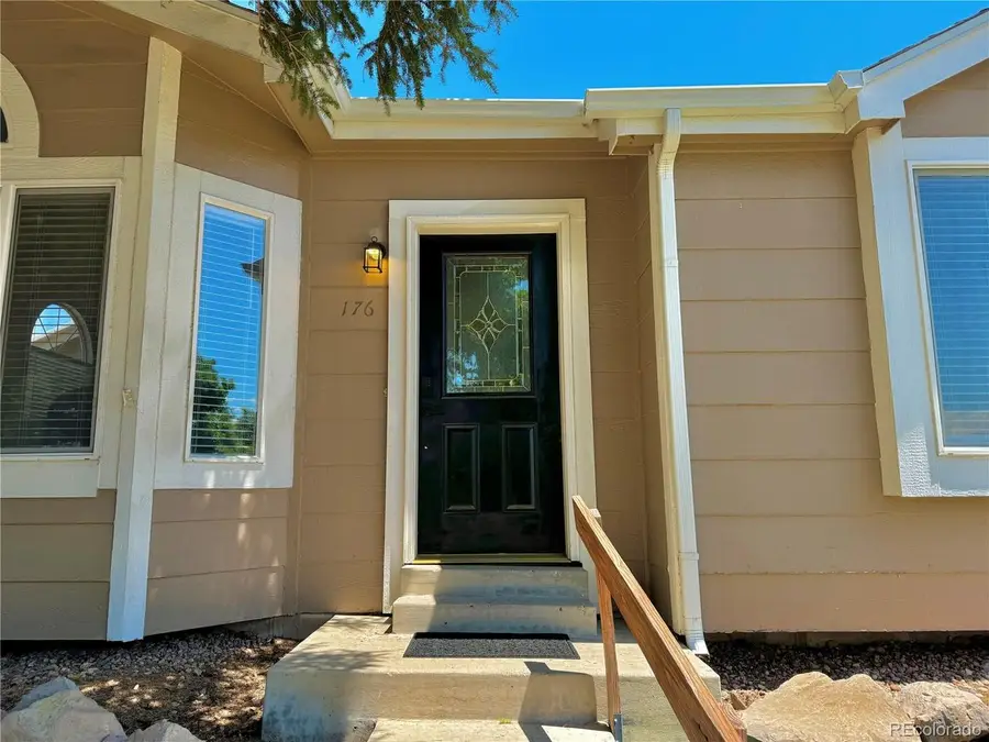 176 S Quicksilver Ave, Castle Rock, CO 80104 - #3
