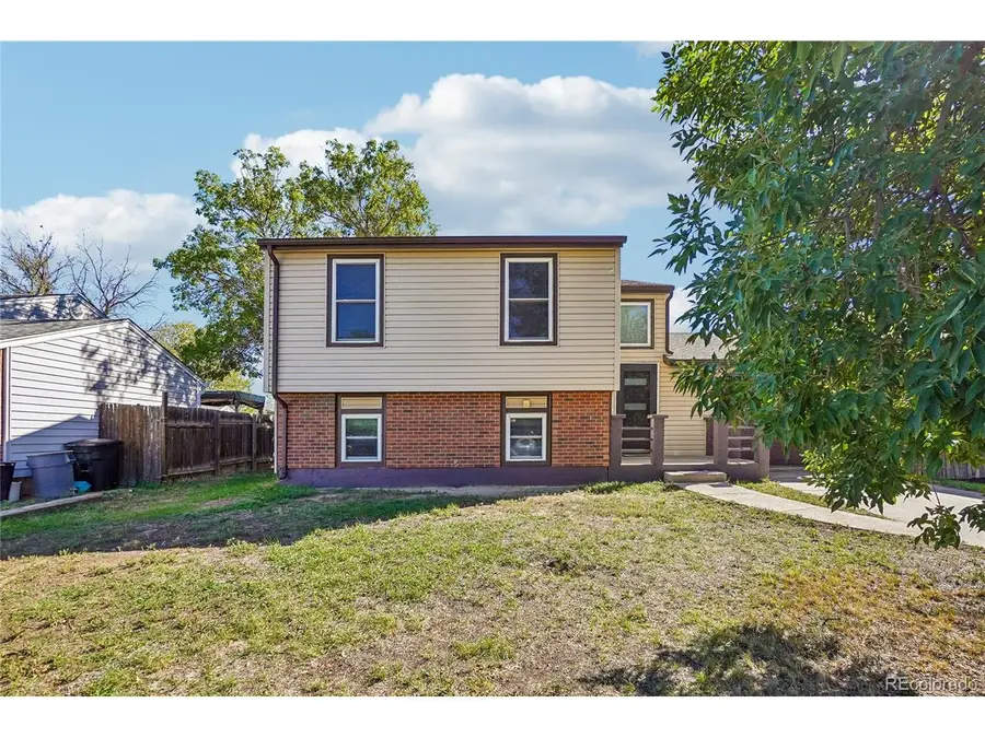 220 Mckinley Dr, Bennett, CO 80102 - #2
