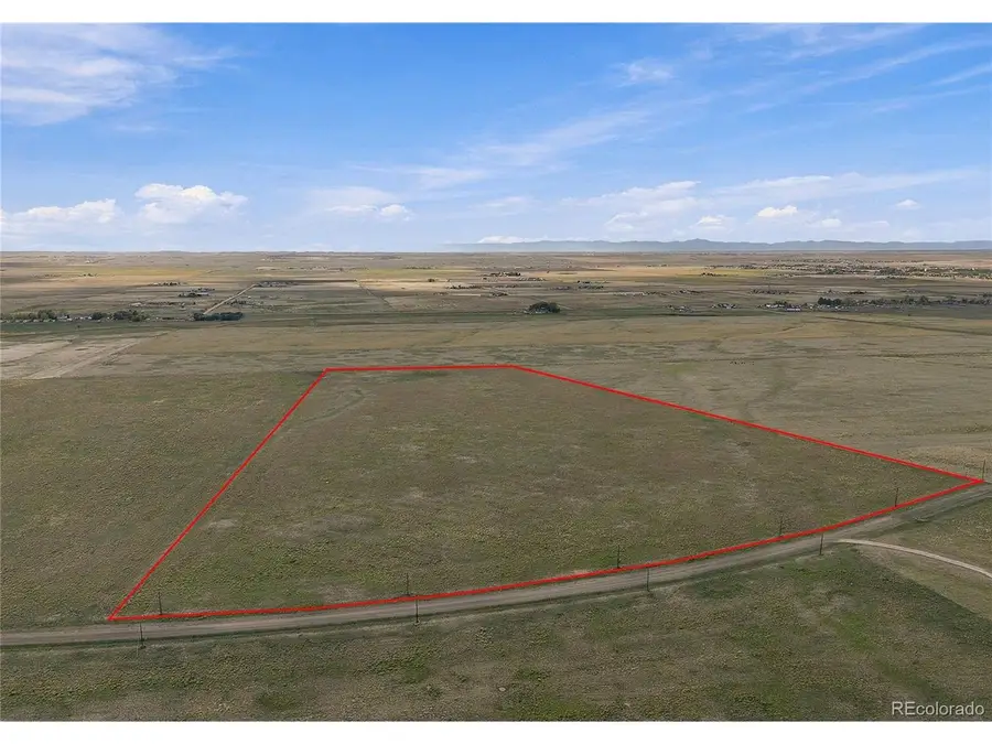 707 S Flandin Ct, Strasburg, CO 80136 - #2