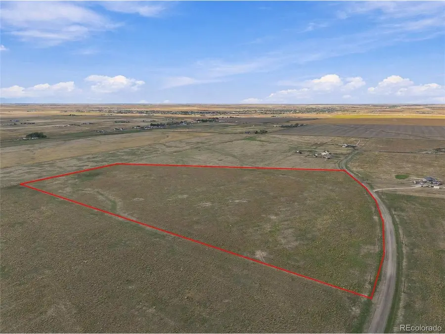 707 S Flandin Ct, Strasburg, CO 80136 - #3