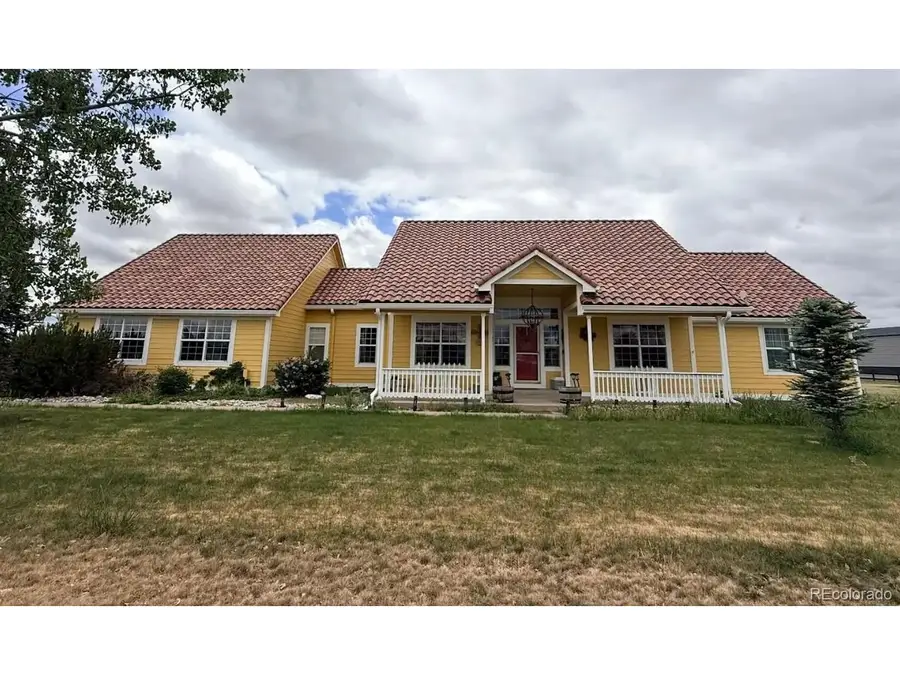 55740 E 41st Ave, Strasburg, CO 80136 - #2