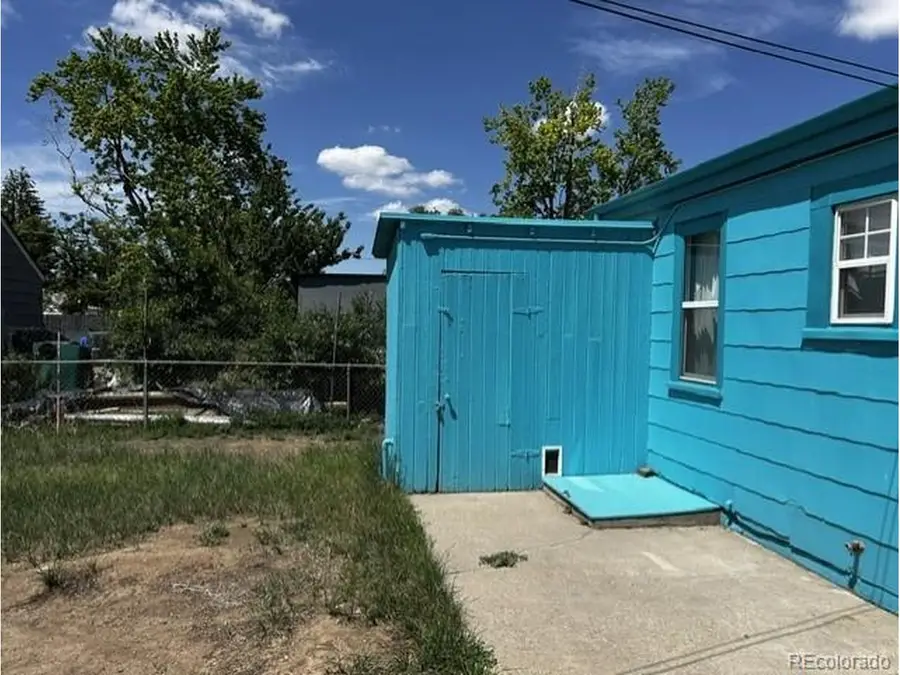 1209 Newark St, Aurora, CO 80010 - #3