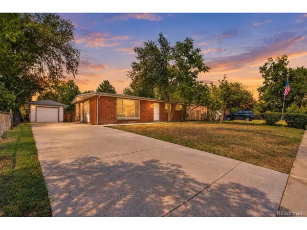 1377 S Chase St, Lakewood, CO 80232