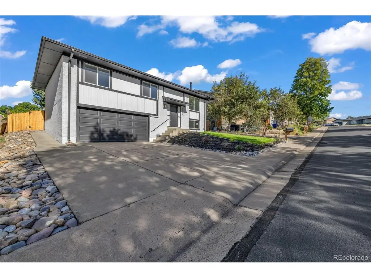 2189 S Coors Cir, Lakewood, CO 80228 - #1