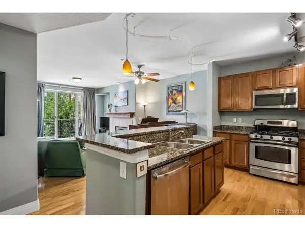 9079 E Panorama Cir #102, Englewood, CO 80112