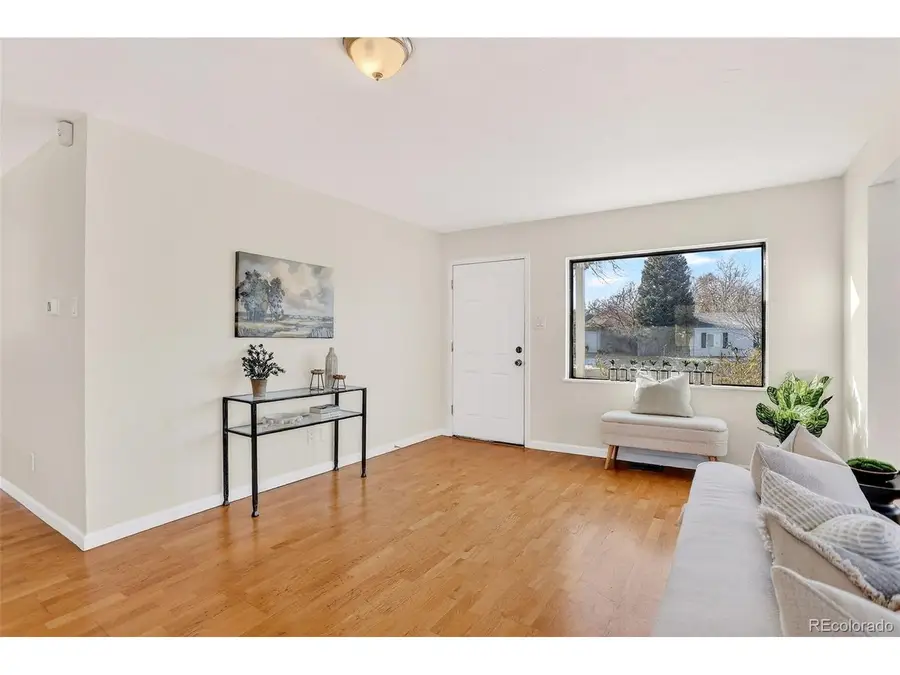 2836 S Grape Way, Denver, CO 80222 - Image #3