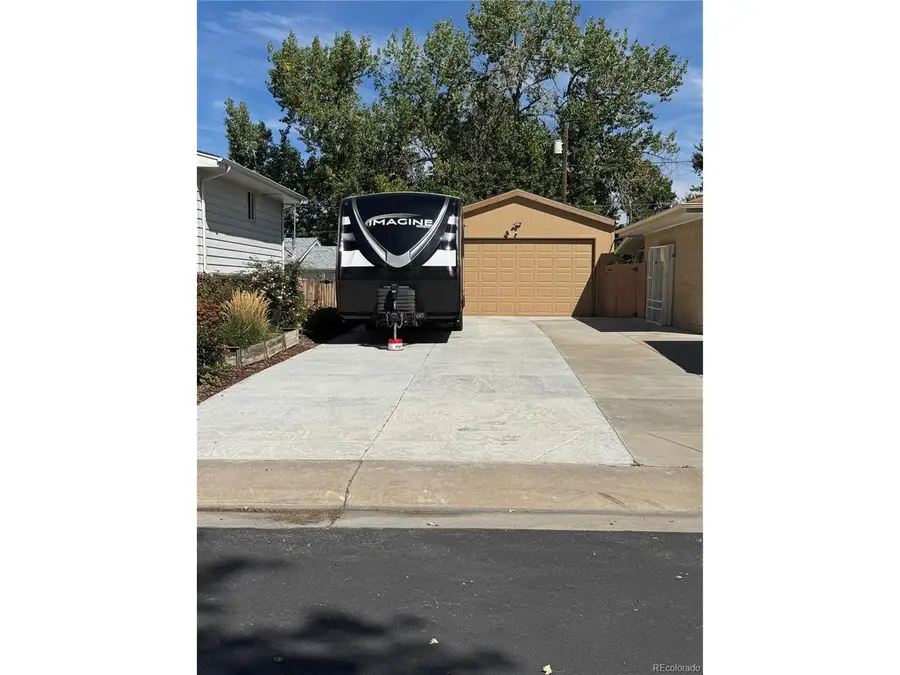 398 S Queen Cir, Lakewood, CO 80226 - #3