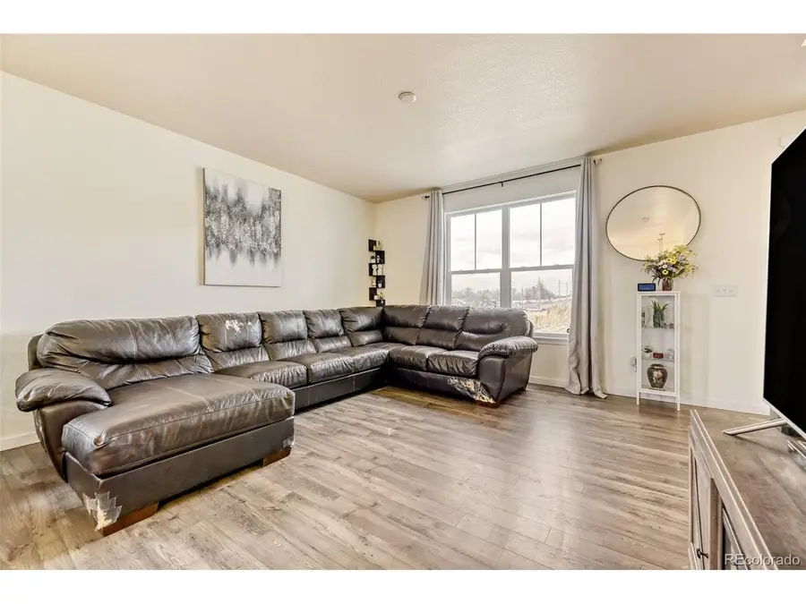 747 N Quatar St, Aurora, CO 80018 - #2