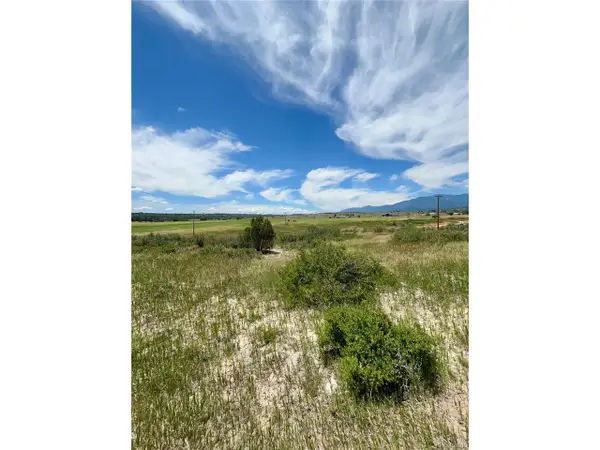 68 Mustang Dr, Colorado City, CO 81019