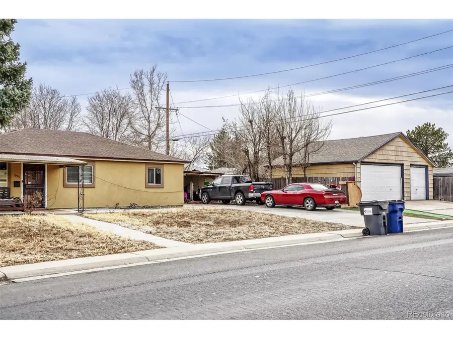 990 Toledo St, Aurora, CO 80011 - #3