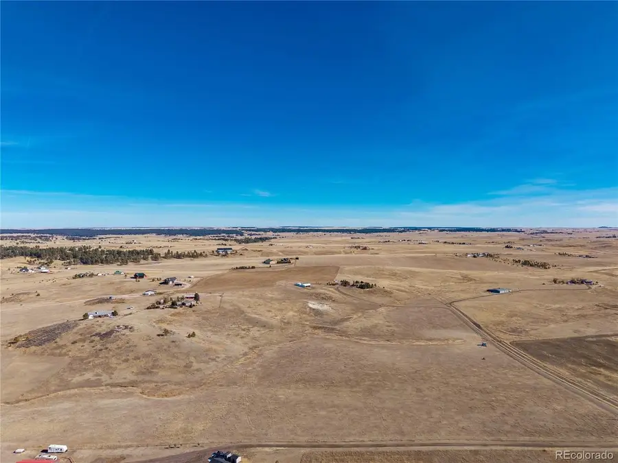 1 Rifleman Way, Elizabeth, CO 80107 - #3