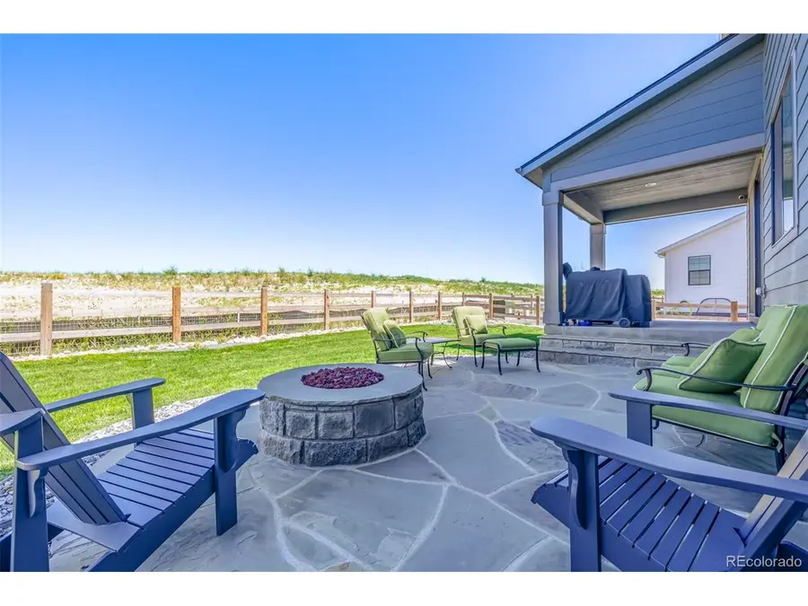 943 W Hopkins Dr, Elizabeth, CO 80107 - #3