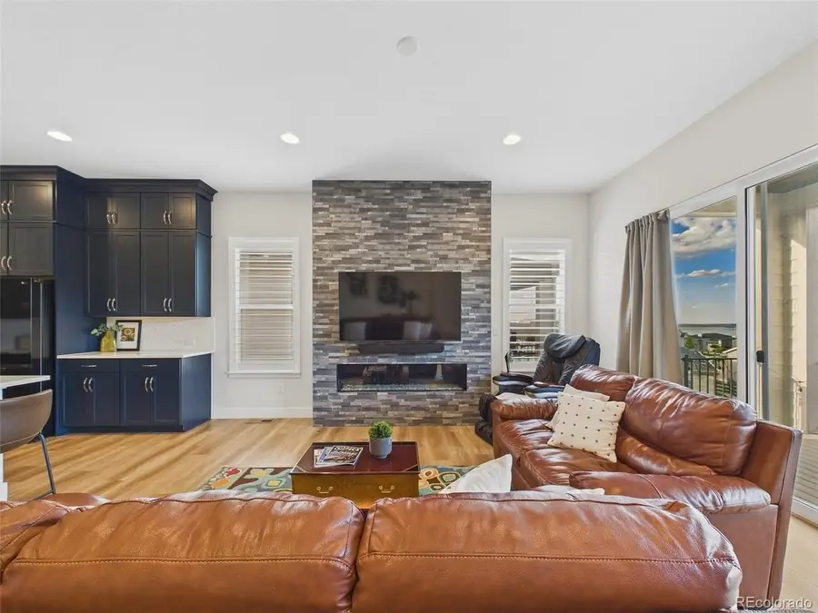 7118 Canyonpoint Rd, Castle Rock, CO 80108 - #3