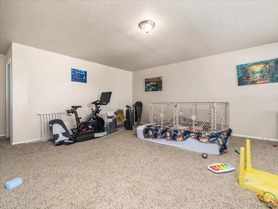 5824 Mark Twain Ln, Pueblo, CO 81008 - #3