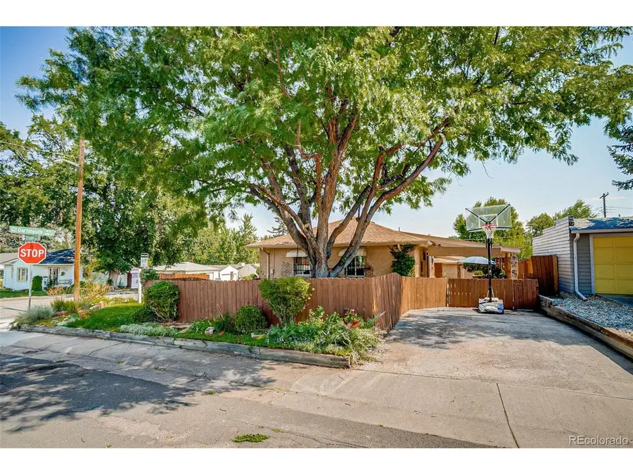 1010 E Dartmouth Ave, Englewood, CO 80113 - #2