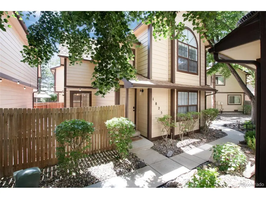 1825 S Pitkin Cir #10, Aurora, CO 80017 - Image #2