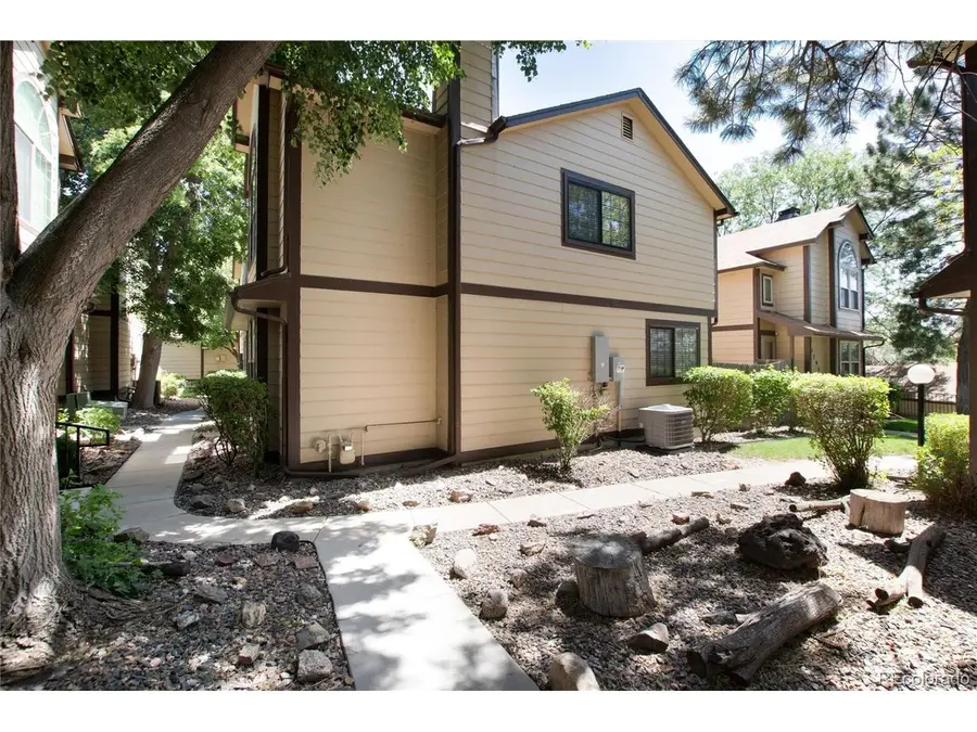 1825 S Pitkin Cir #10, Aurora, CO 80017 - Image #3
