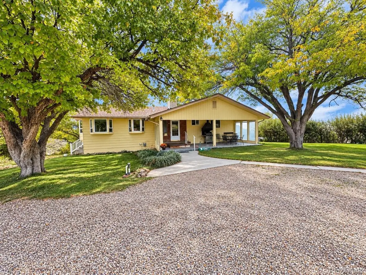 402 S Stanolind Ave, Rangely, CO 81648 - #1