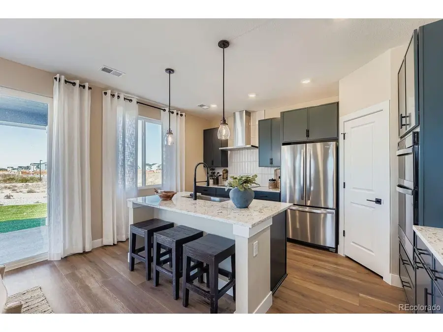 46431 Heritage Ave, Bennett, CO 80102 - #3