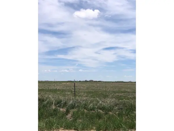 4 Converse Rd, Bennett, CO 80102