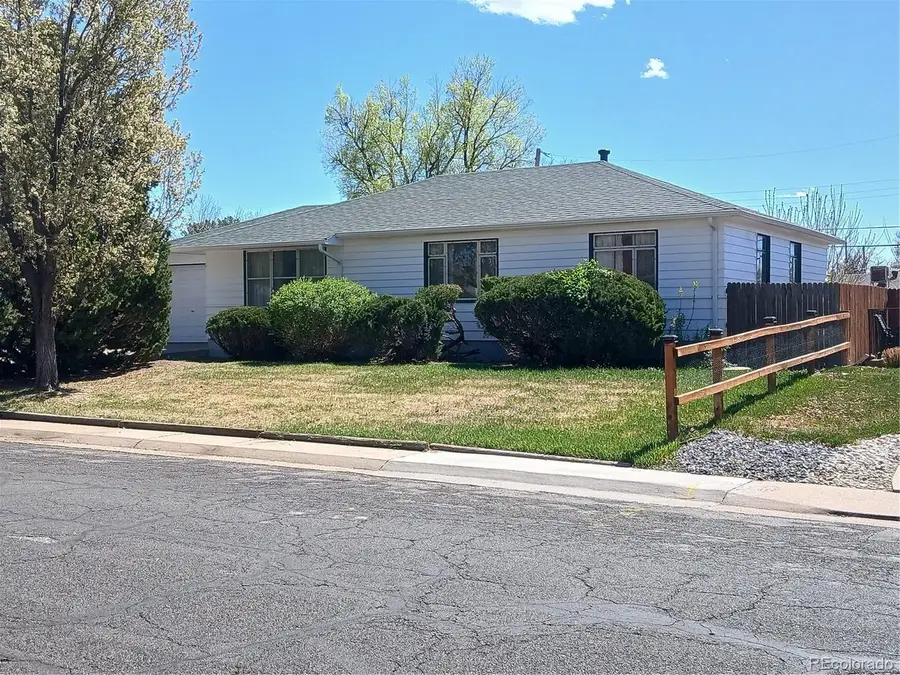 10090 E Lowry Pl, Aurora, CO 80010 - #2