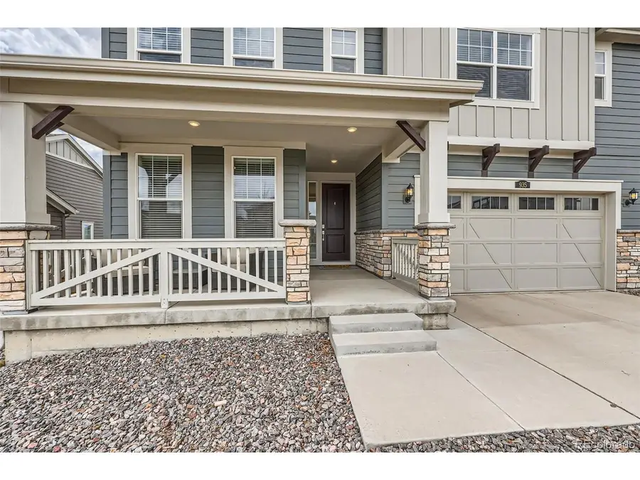 935 Peach Leaf Ln, Elizabeth, CO 80107 - #3