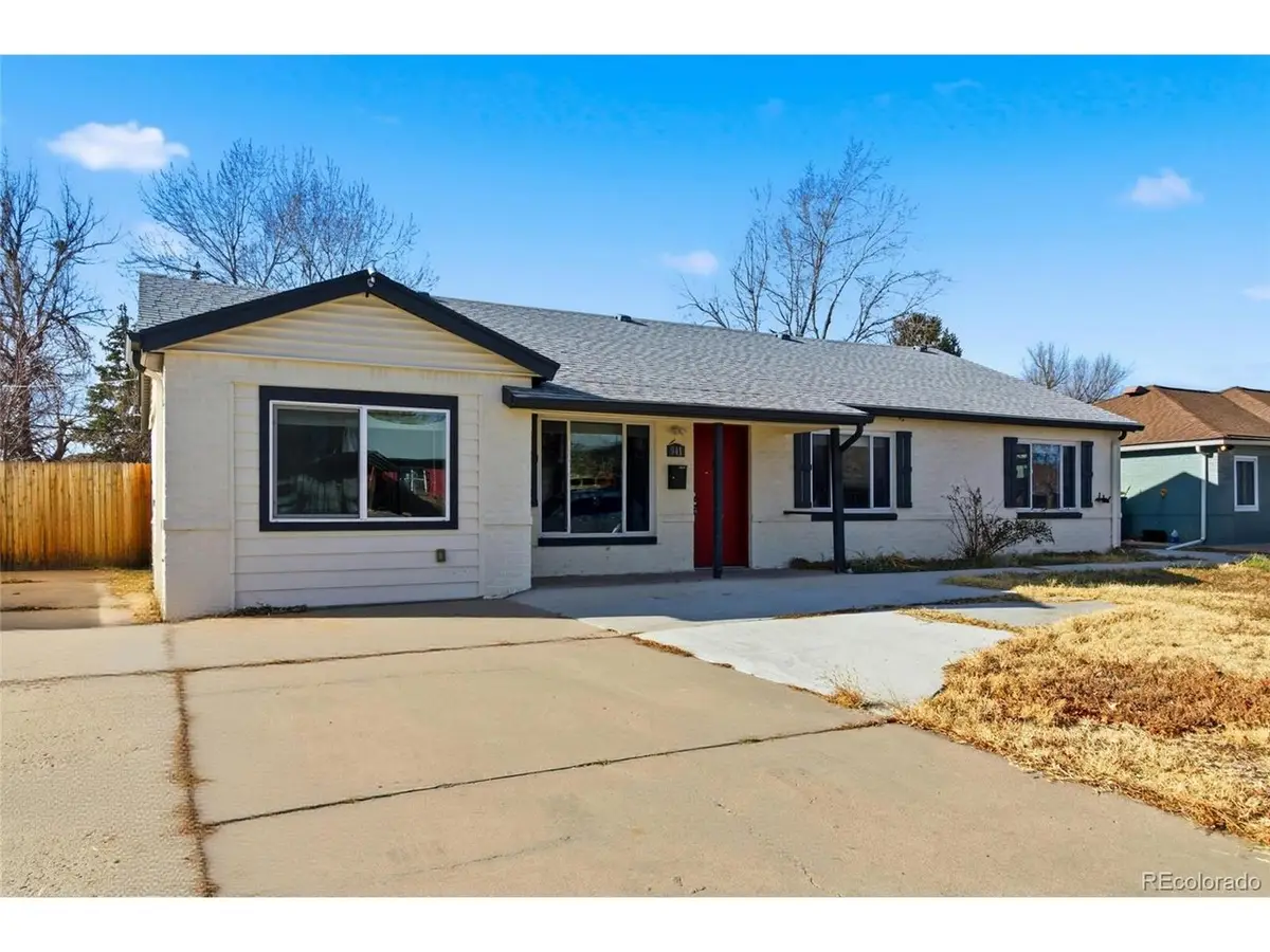 941 Quentin St, Aurora, CO 80011 - Image #1