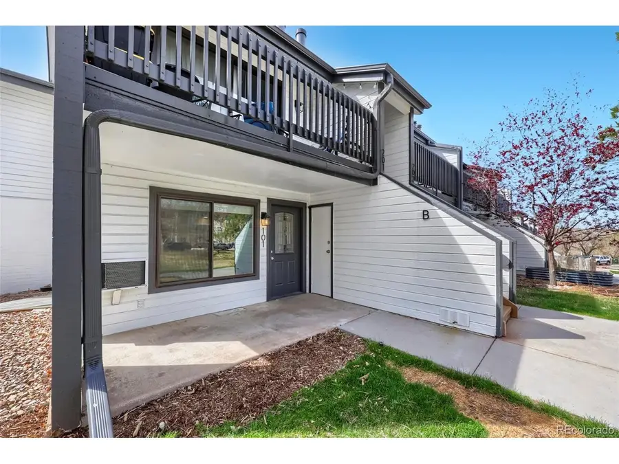 532 Oakwood Dr #B101, Castle Rock, CO 80104 - #3