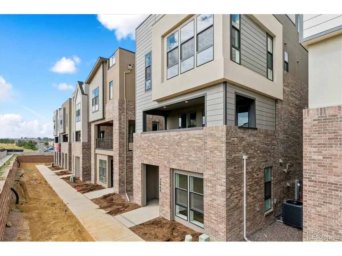 11469 E Briarwood Cir, Centennial, CO 80112 - #1