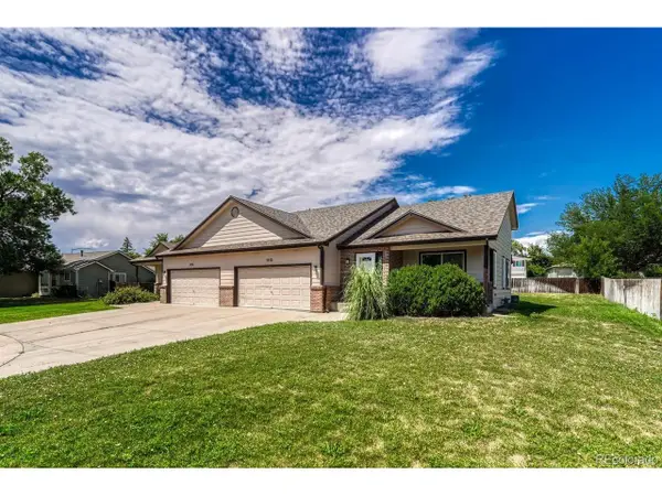 1112 Country Acres Ct, Johnstown, CO 80534