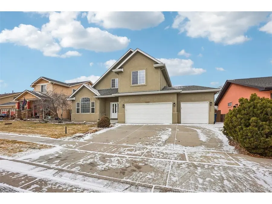 10805 Barclay Ct, Commerce City, CO 80640 - Image #3