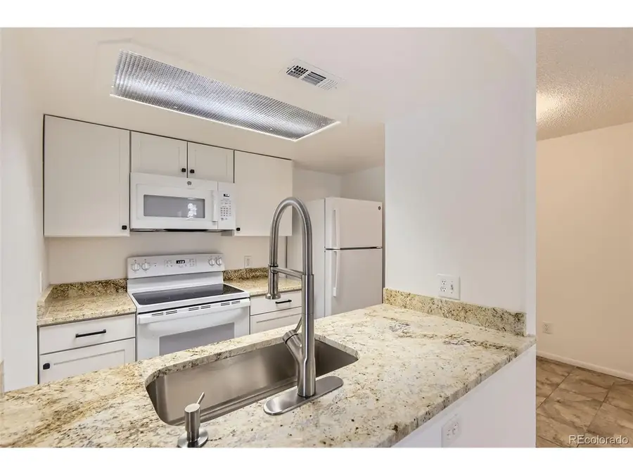 6475 S Dayton St #102, Englewood, CO 80111 - Image #2