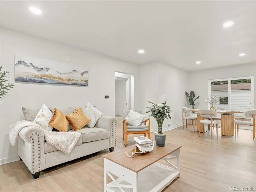 1967 Macon St, Aurora, CO 80010 - #3