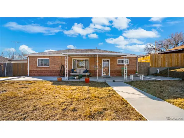 990 Ash Ct, Thornton, CO 80229