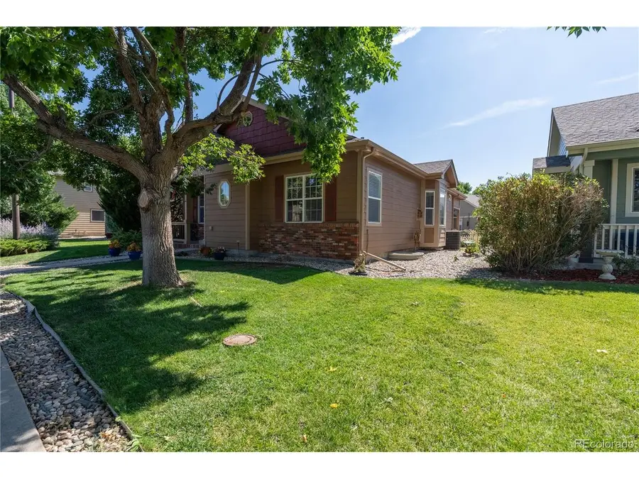 1738 E 11th St, Loveland, CO 80537 - #2