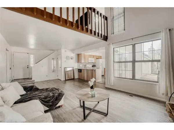 2621 S Xanadu Way #B, Aurora, CO 80014