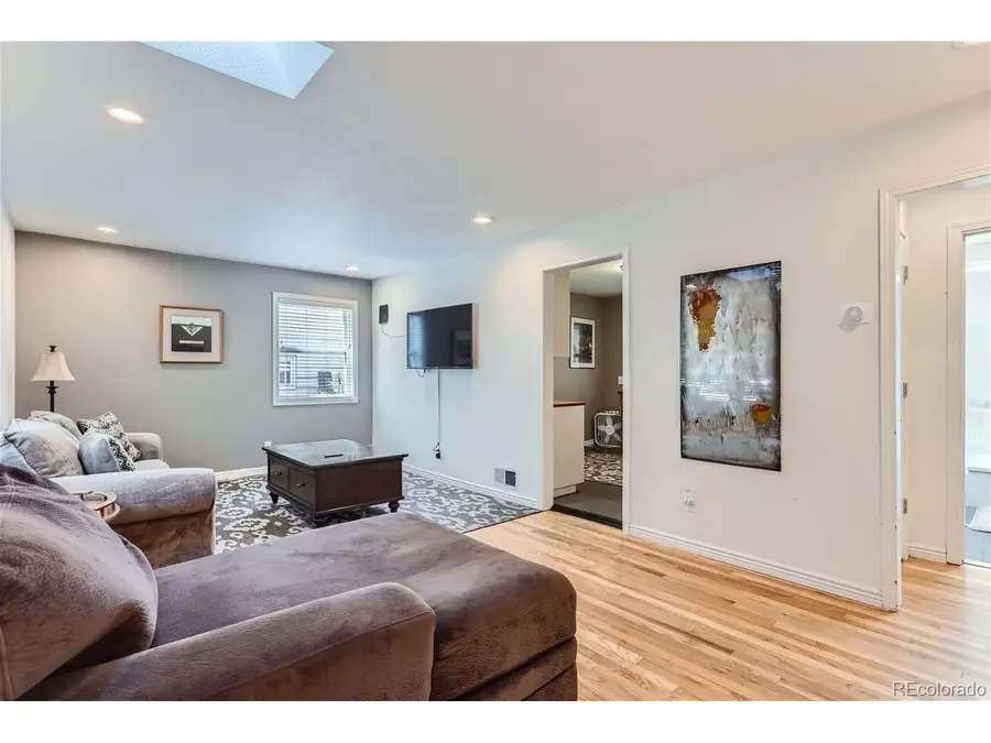 1525 S Bellaire St, Denver, CO 80222 - Image #2