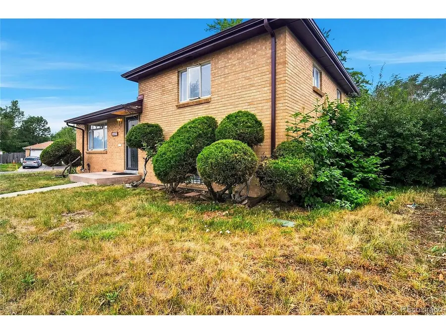 1699 S Winona Ct, Denver, CO 80219 - #2
