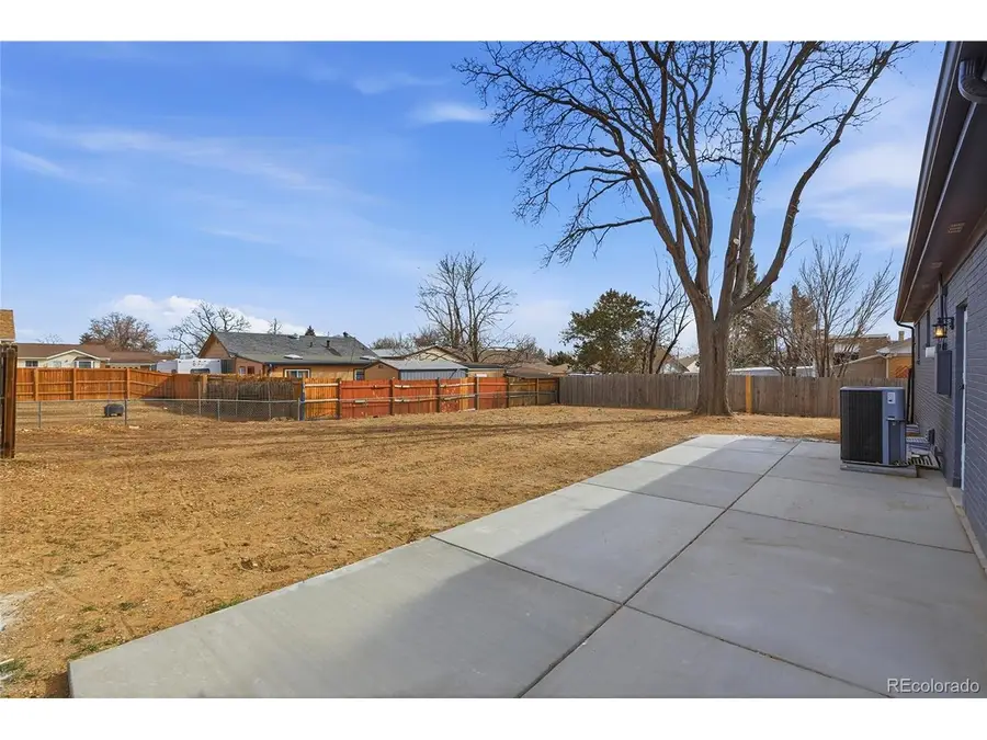 11258 Larson Ln, Northglenn, CO 80233 - #3