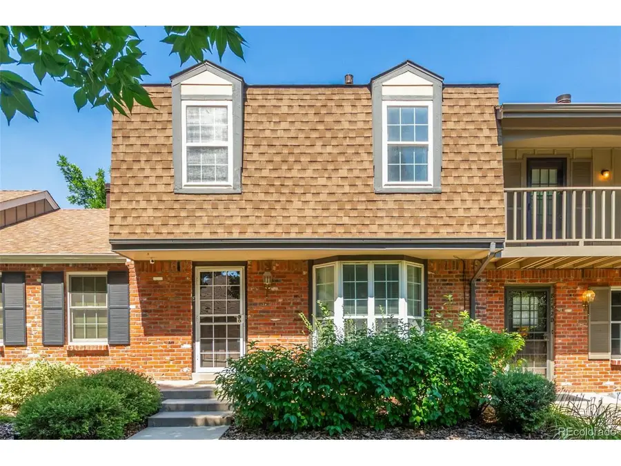 8752 E Amherst Dr #E, Denver, CO 80231 - Image #2