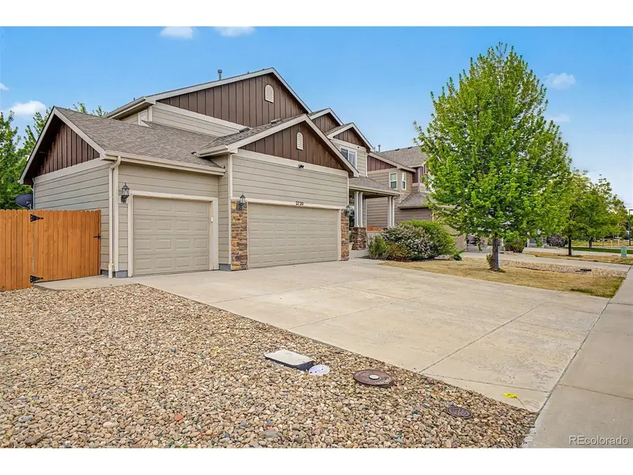 2720 Bridle Dr, Mead, CO 80542 - #2
